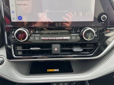 2024 Toyota Highlander Platinum