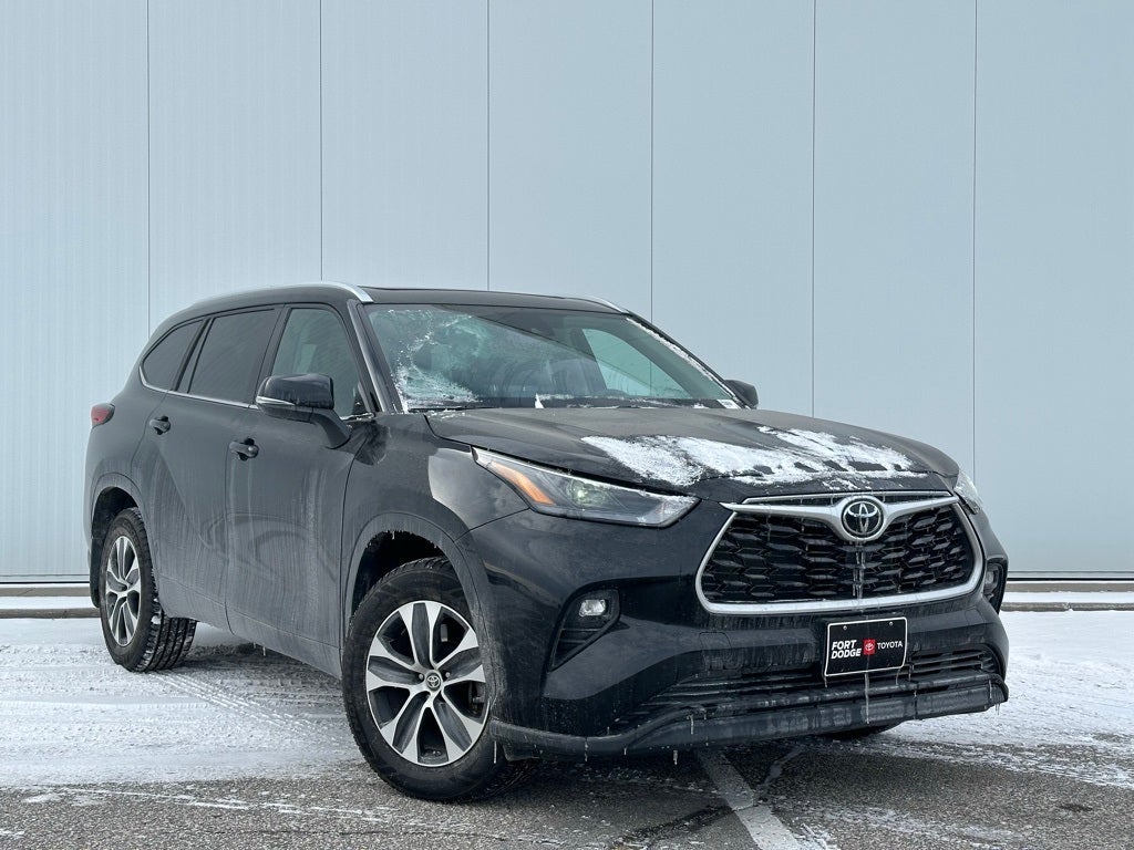 2023 Toyota Highlander XLE
