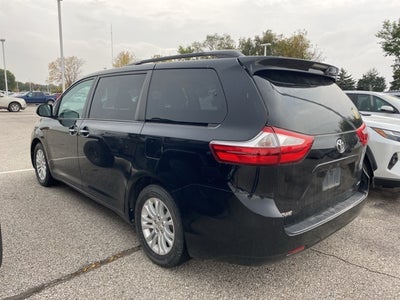 2015 Toyota Sienna XLE 8 Passenger