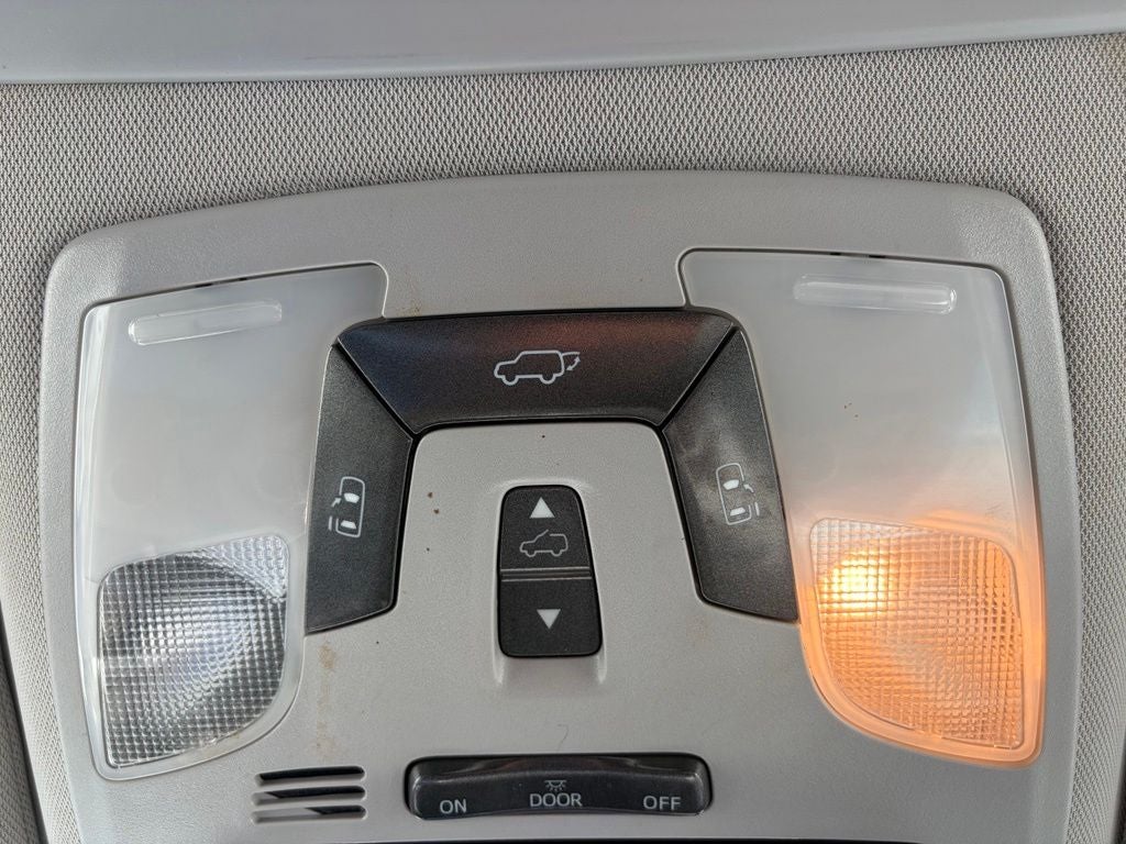 2015 Toyota Sienna XLE 8 Passenger