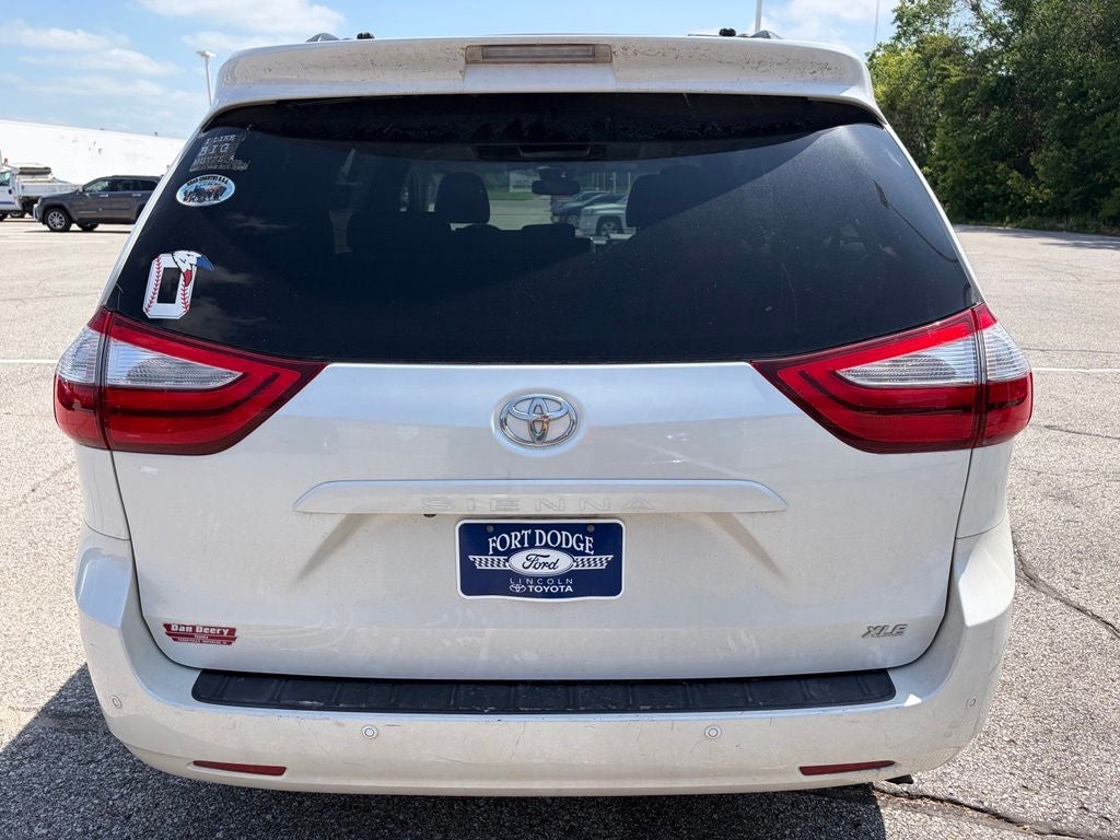 2015 Toyota Sienna XLE