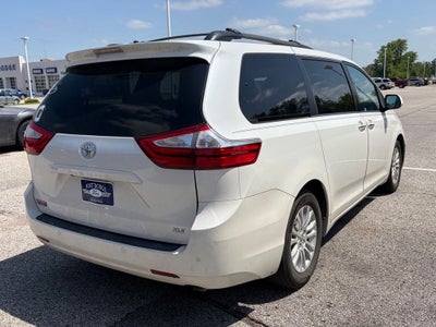 2015 Toyota Sienna XLE