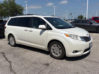 2015 Toyota Sienna XLE
