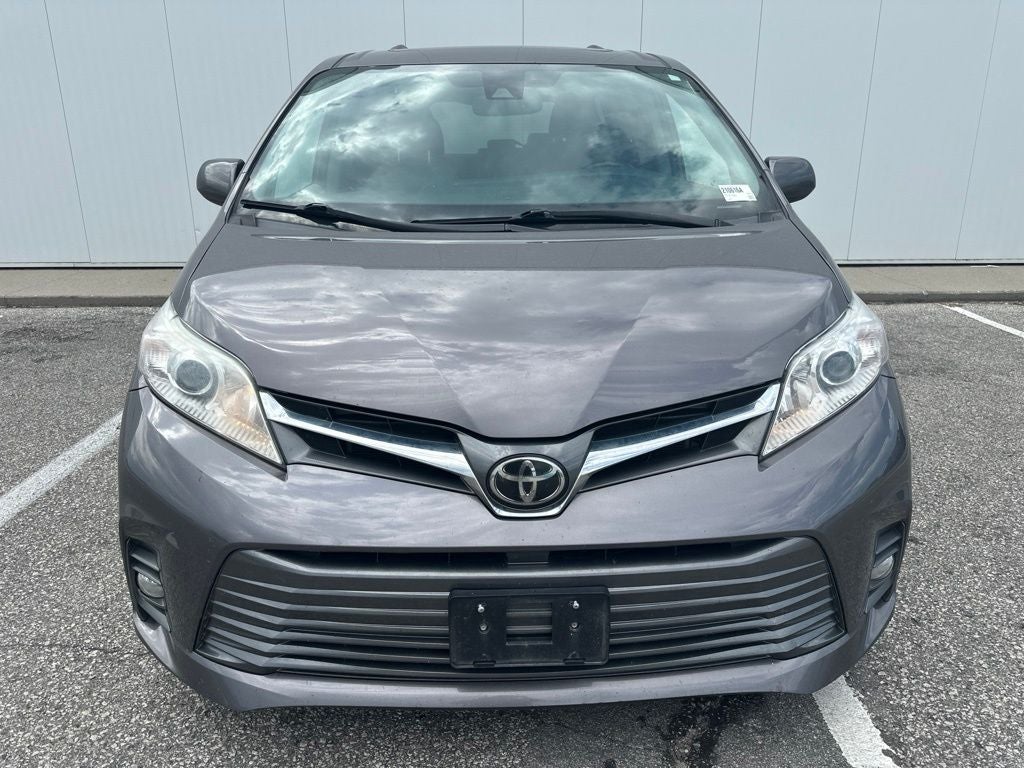 2020 Toyota Sienna XLE Premium 8 Passenger