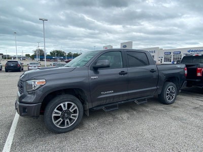 2018 Toyota Tundra SR5