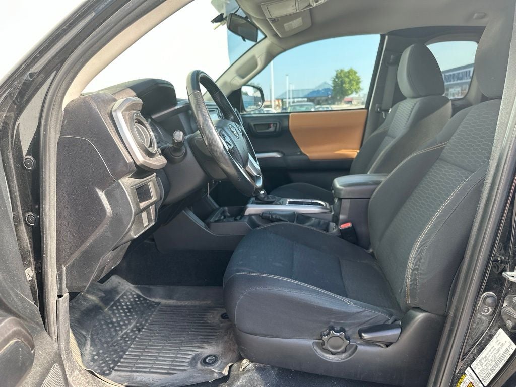 2017 Toyota Tacoma SR5