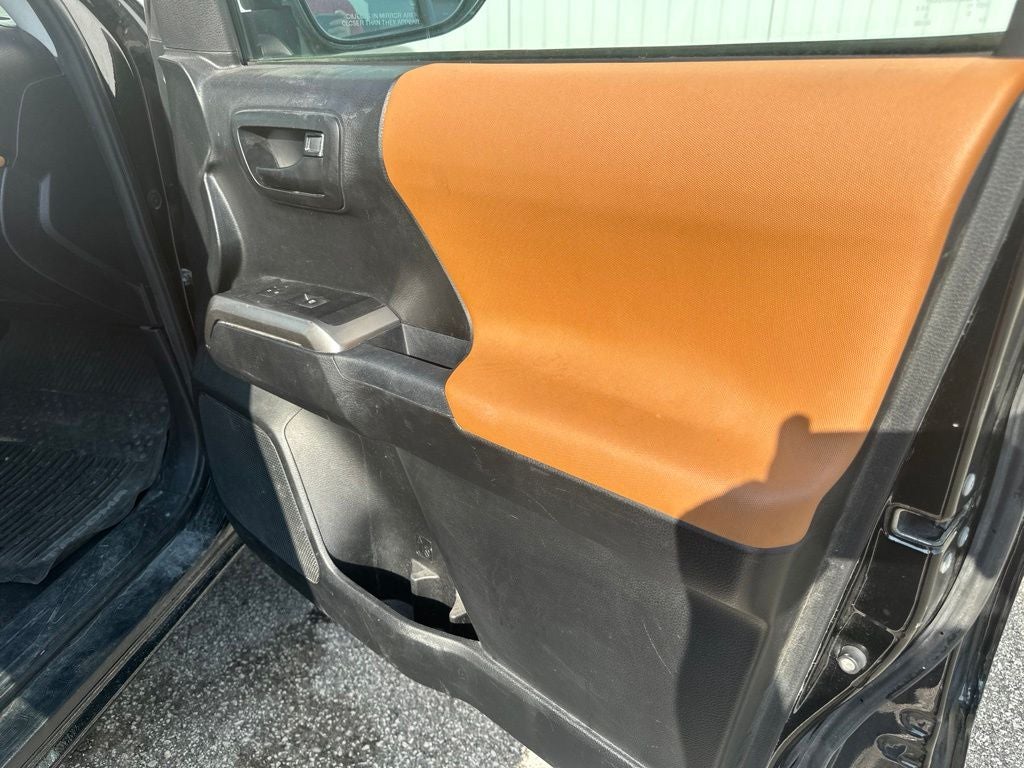 2017 Toyota Tacoma SR5