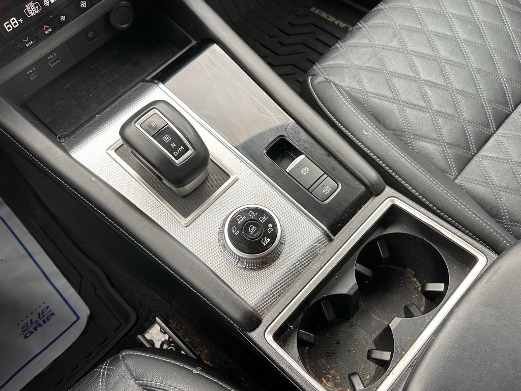 2022 Mitsubishi Outlander SEL