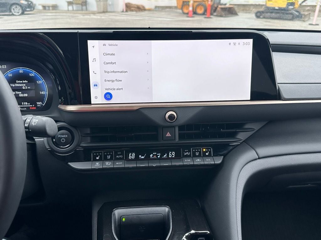 2025 Toyota Crown Signia Limited