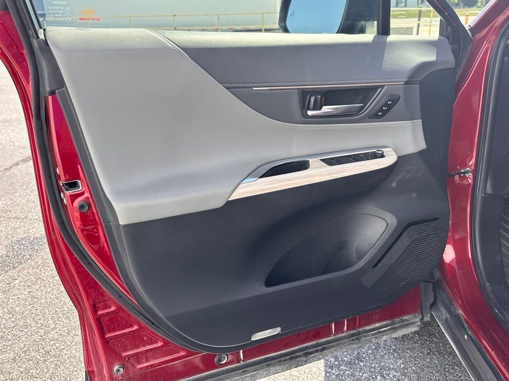 2021 Toyota Venza XLE