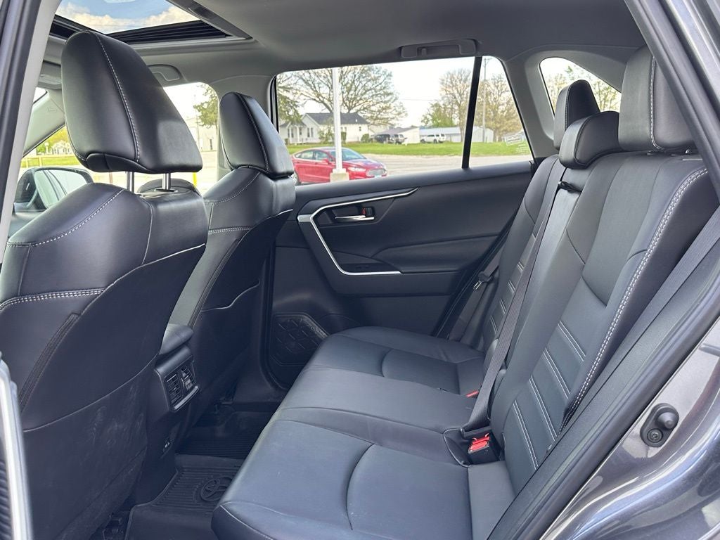 2022 Toyota RAV4 Hybrid XLE Premium