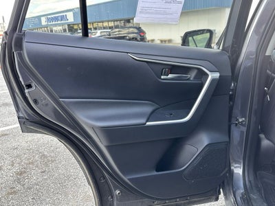 2022 Toyota RAV4 Hybrid XLE Premium