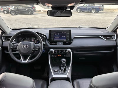 2022 Toyota RAV4 Hybrid XLE Premium