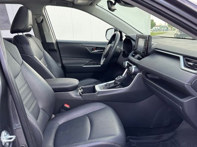 2022 Toyota RAV4 Hybrid XLE Premium