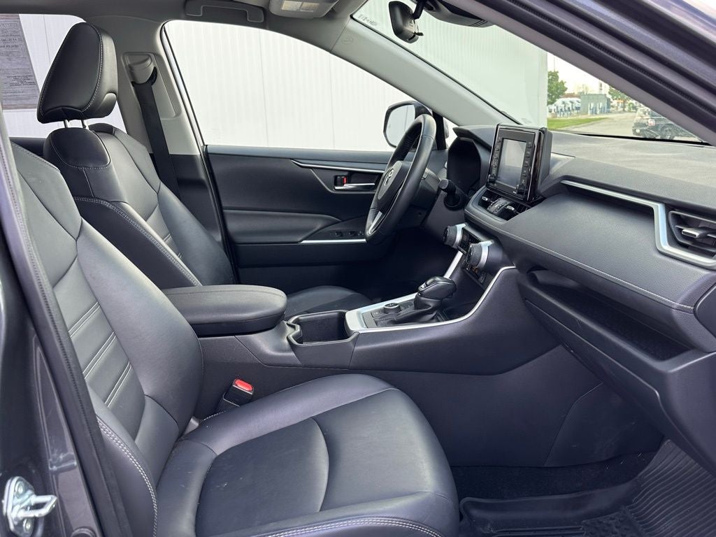 2022 Toyota RAV4 Hybrid XLE Premium