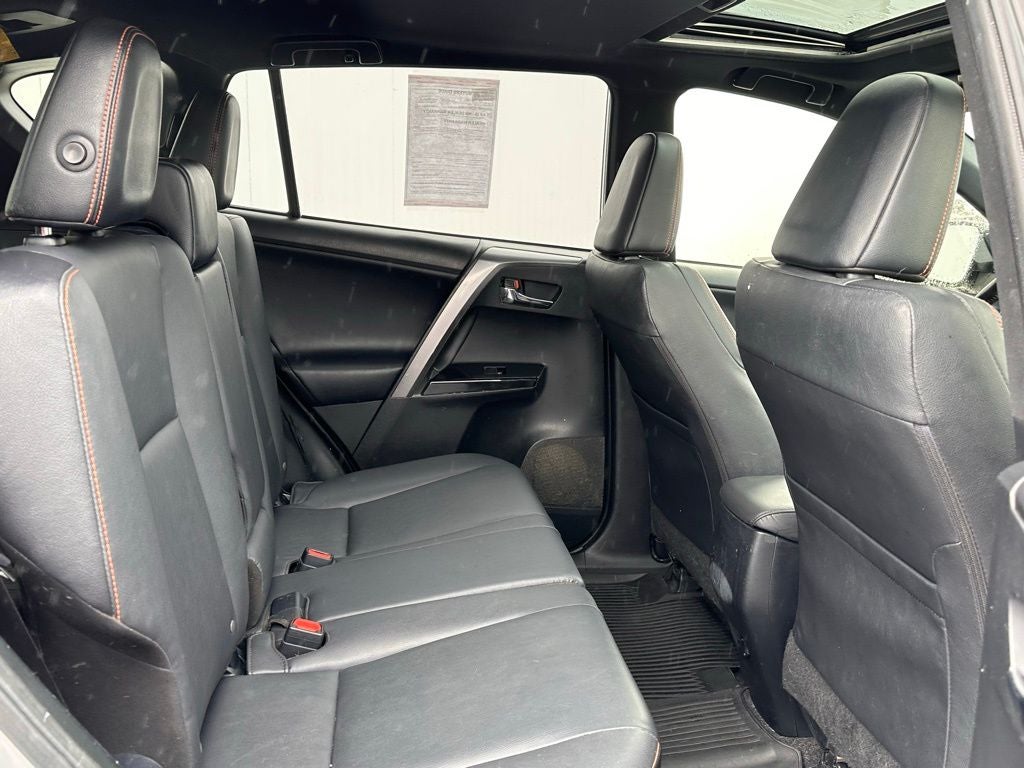 2018 Toyota RAV4 SE