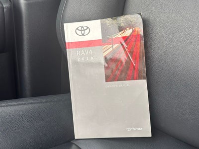 2018 Toyota RAV4 SE