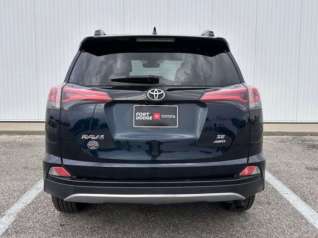 2018 Toyota RAV4 SE