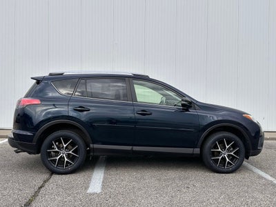 2018 Toyota RAV4 SE