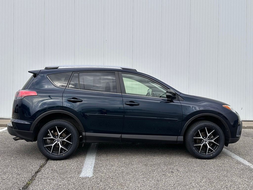 2018 Toyota RAV4 SE