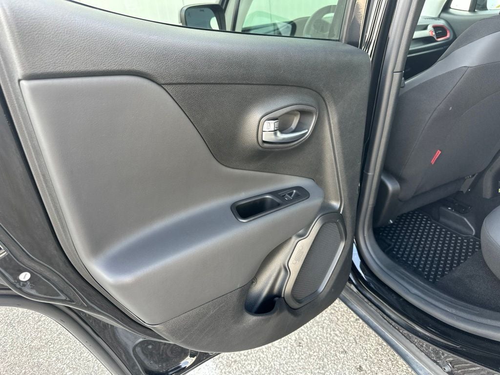2022 Jeep Renegade Trailhawk