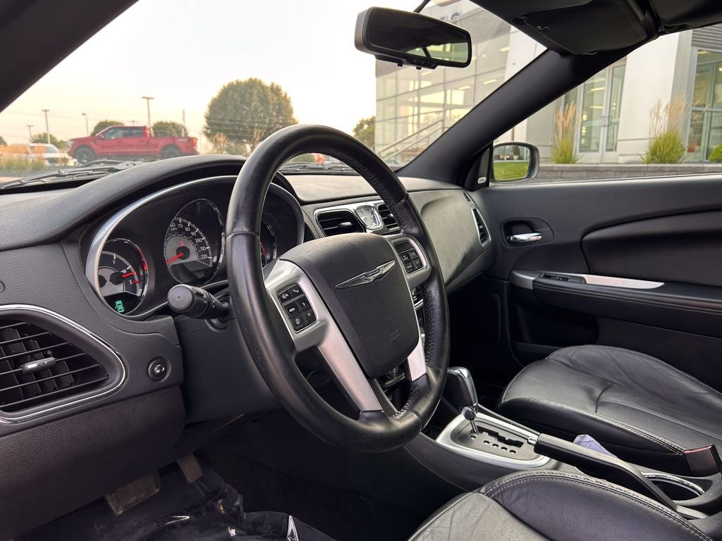 2011 Chrysler 200 Limited