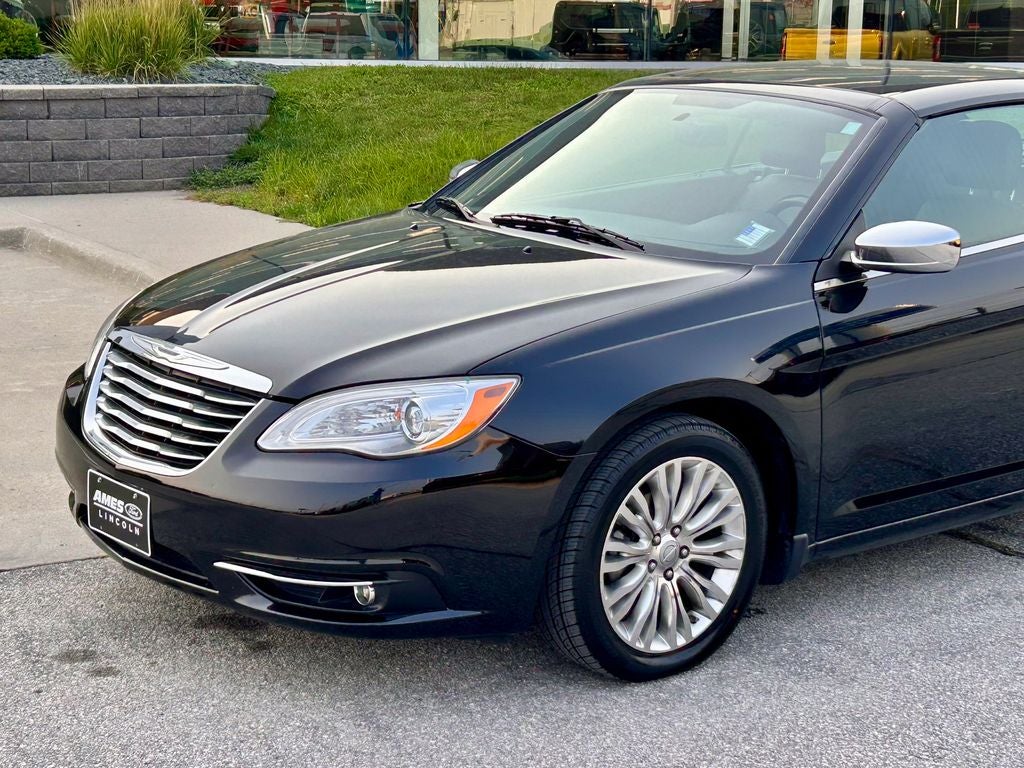 2011 Chrysler 200 Limited