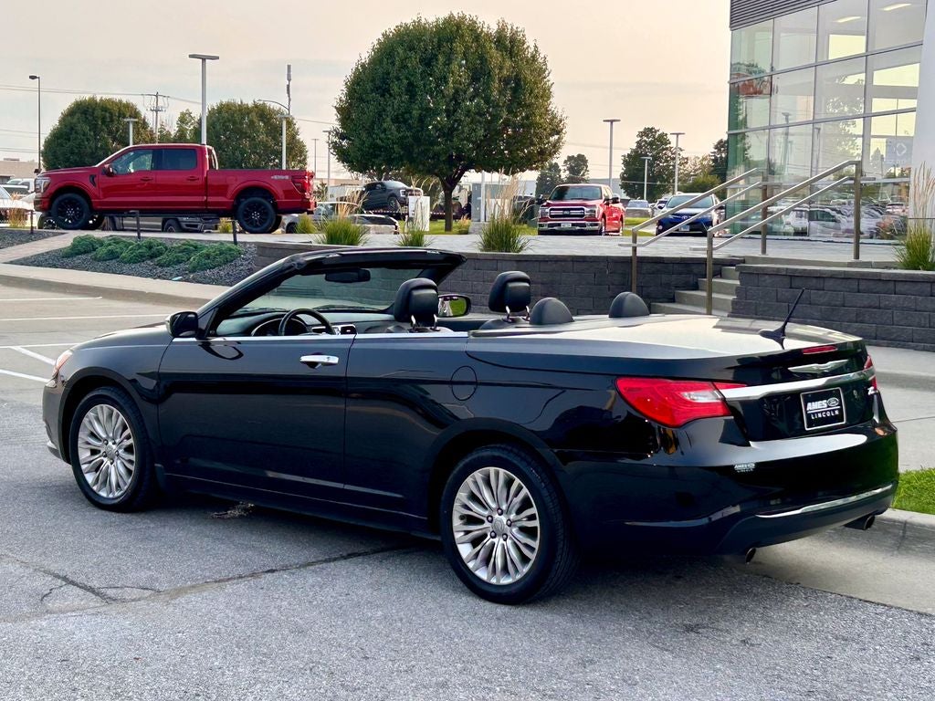 2011 Chrysler 200 Limited