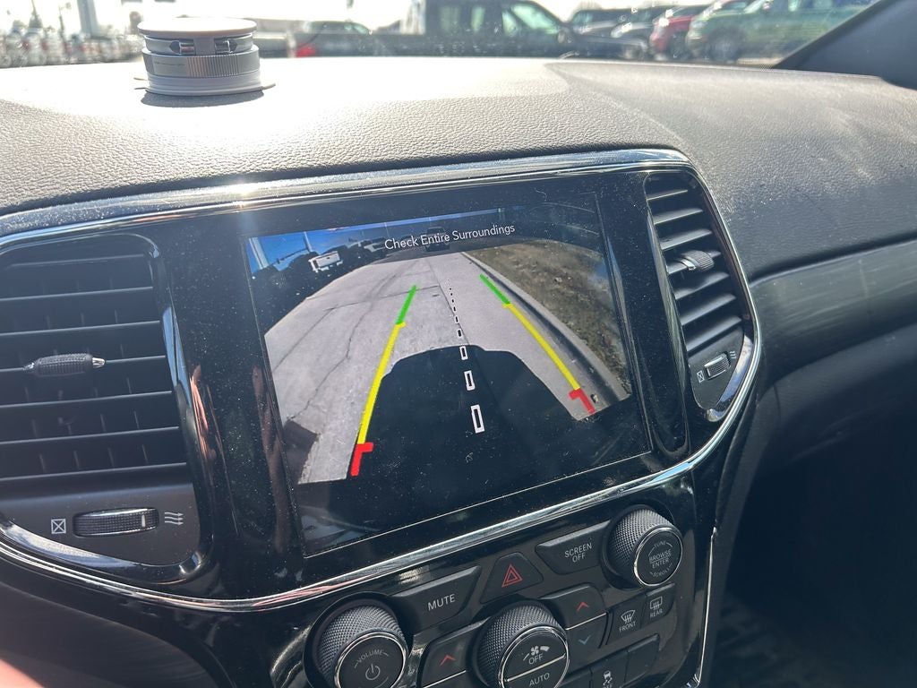 2020 Jeep Grand Cherokee Base