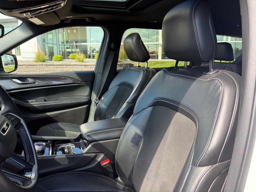 2021 Jeep Grand Cherokee L Altitude