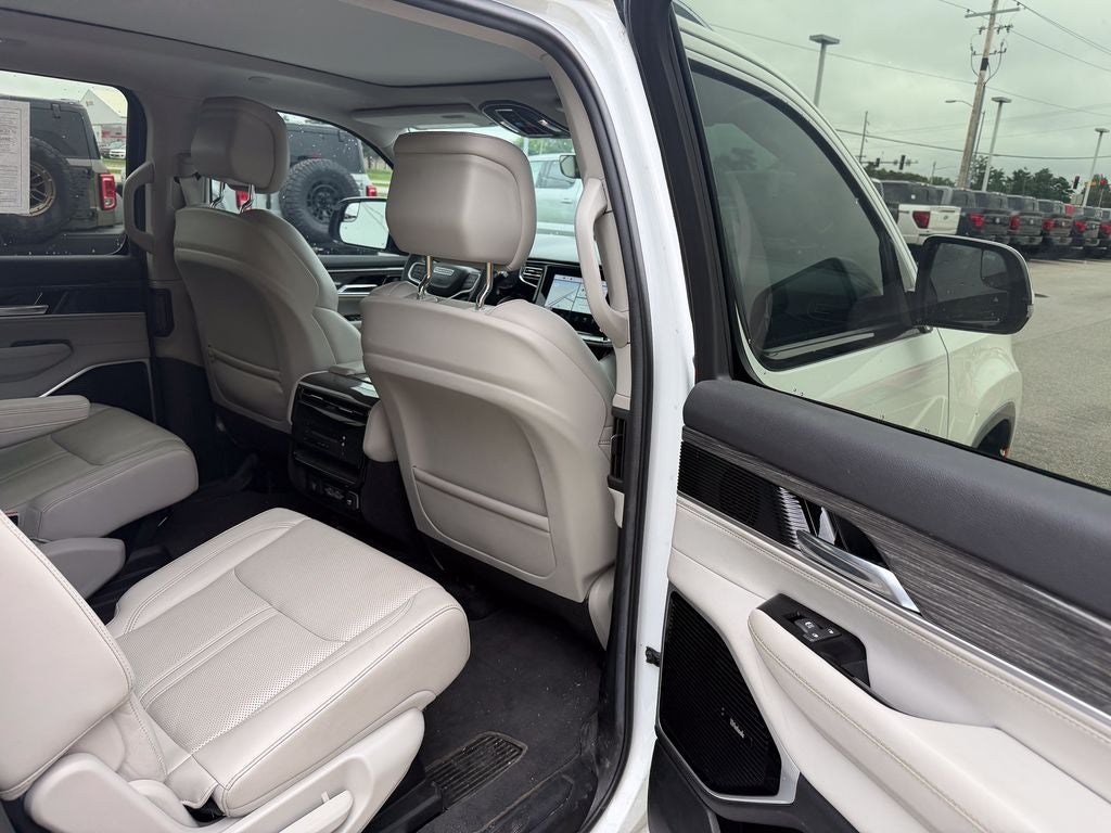 2022 Jeep Wagoneer Series III