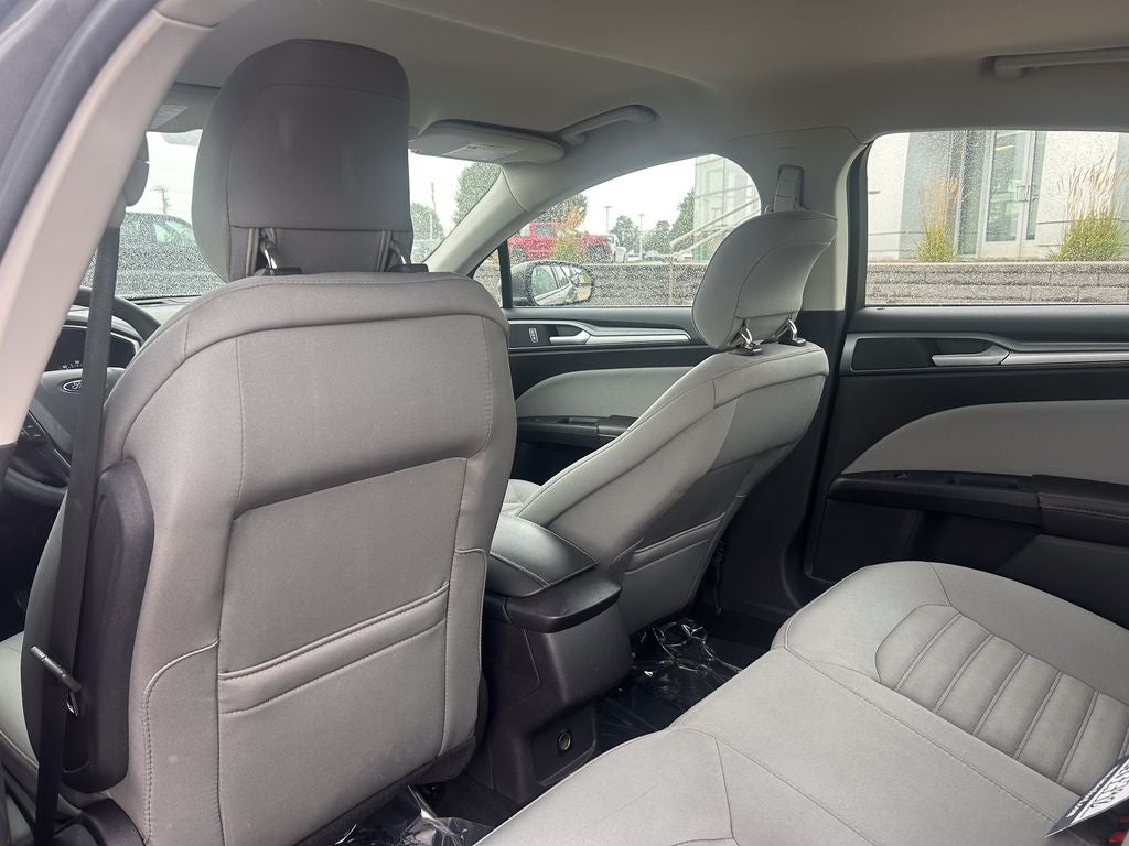 2014 Ford Fusion S