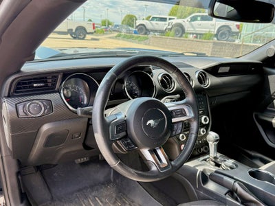 2017 Ford Mustang V6