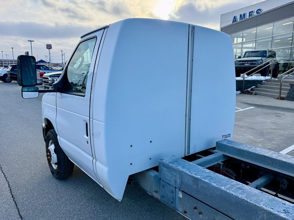 2011 Ford E-450SD Base DRW