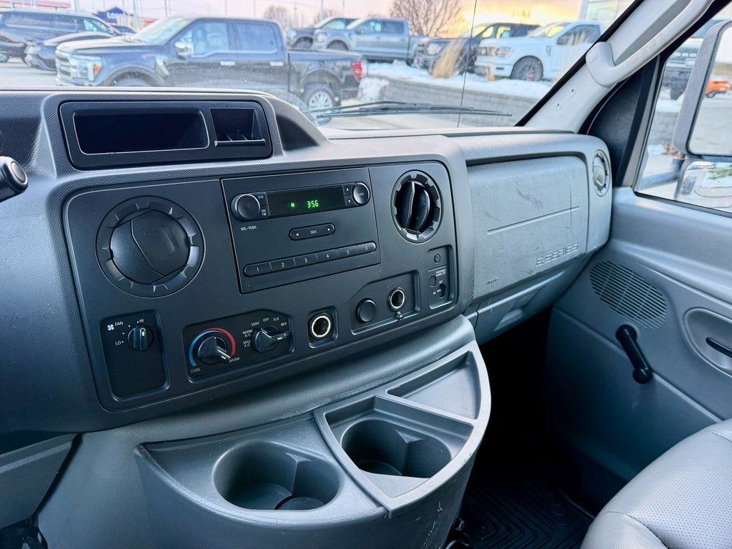 2011 Ford E-450SD Base