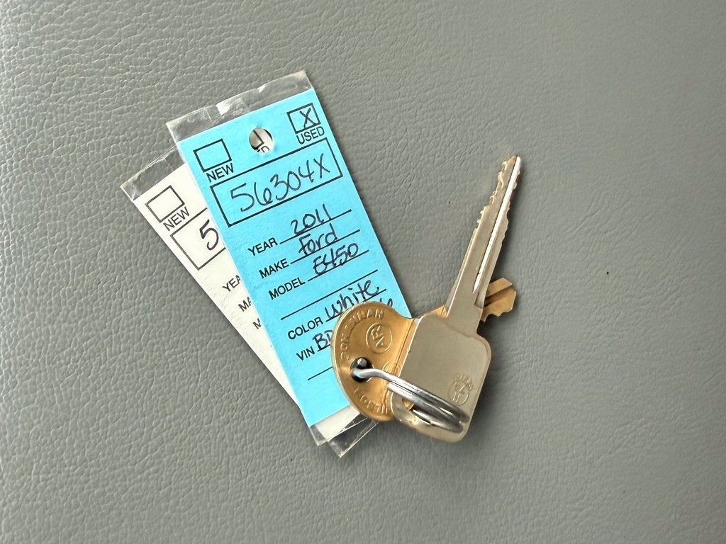 2011 Ford E-450SD Base