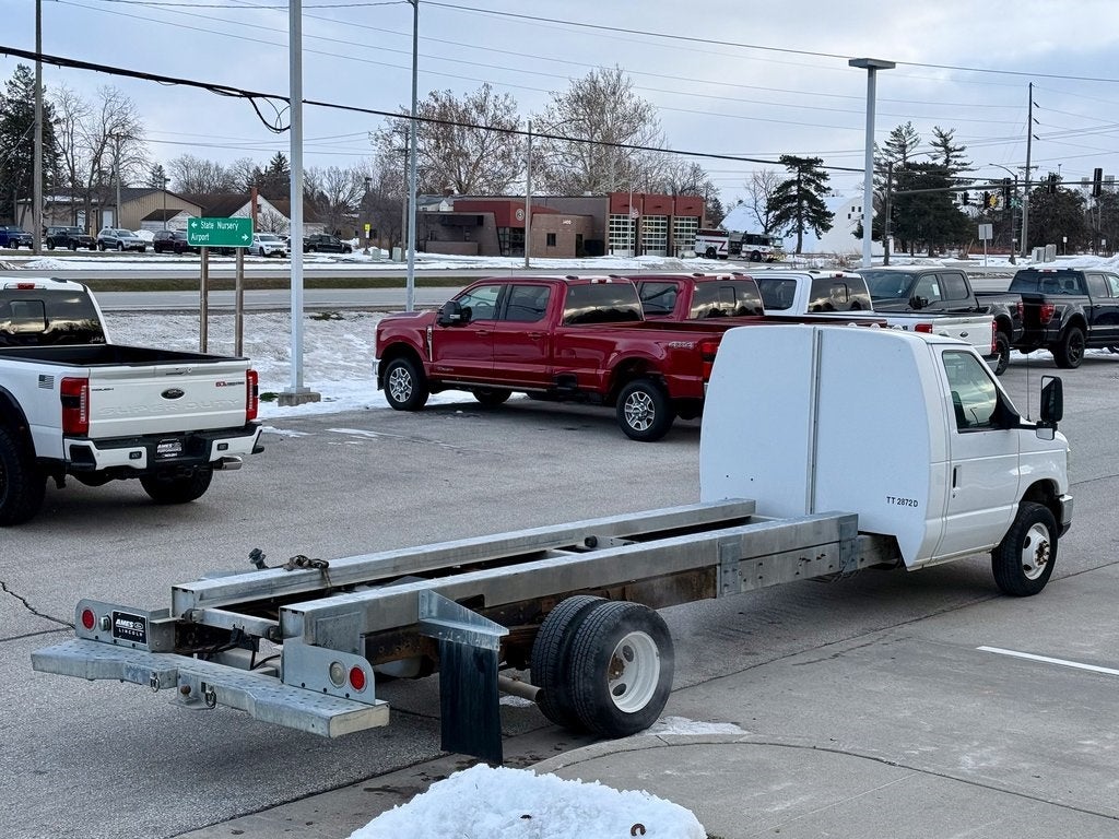 2011 Ford E-450SD Base