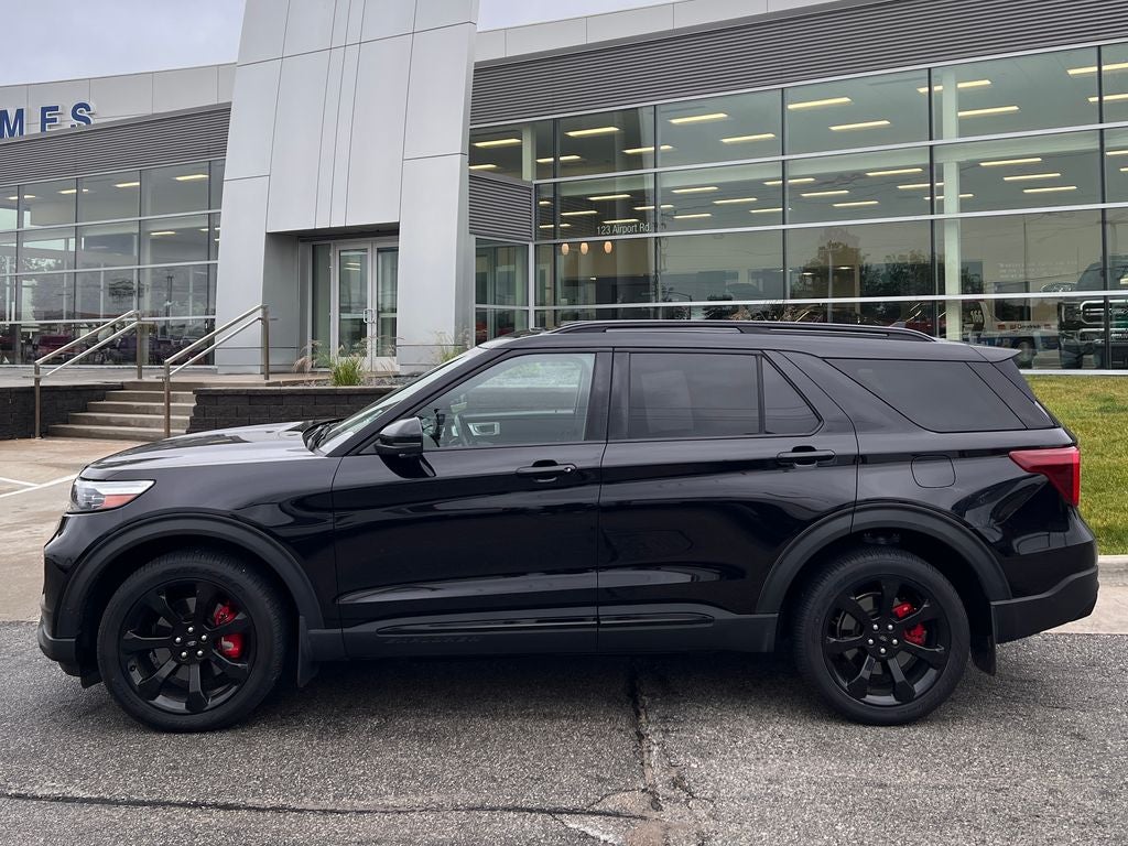 2022 Ford Explorer ST