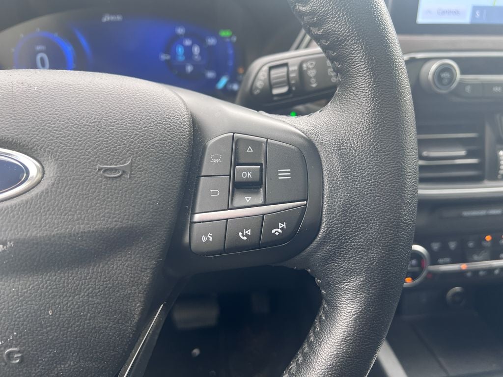 2020 Ford Escape Hybrid Titanium