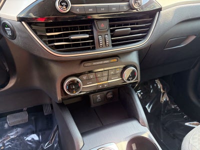 2022 Ford Escape Hybrid SE