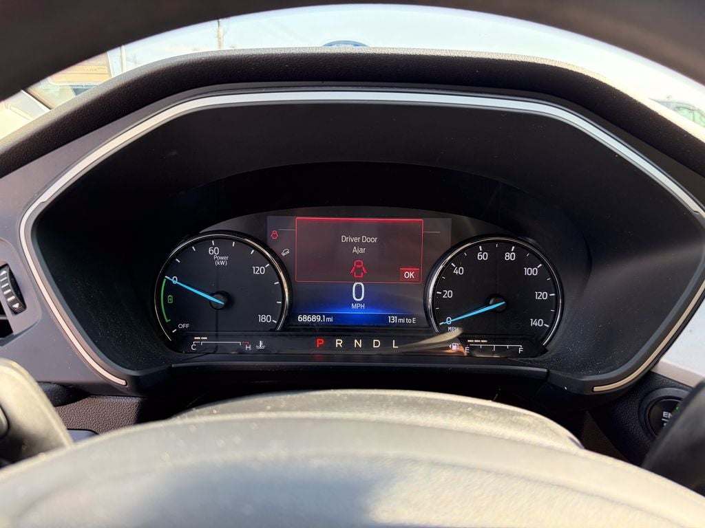 2022 Ford Escape Hybrid SE