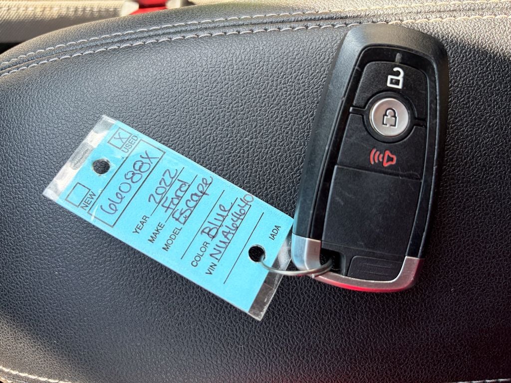 2022 Ford Escape Hybrid SE