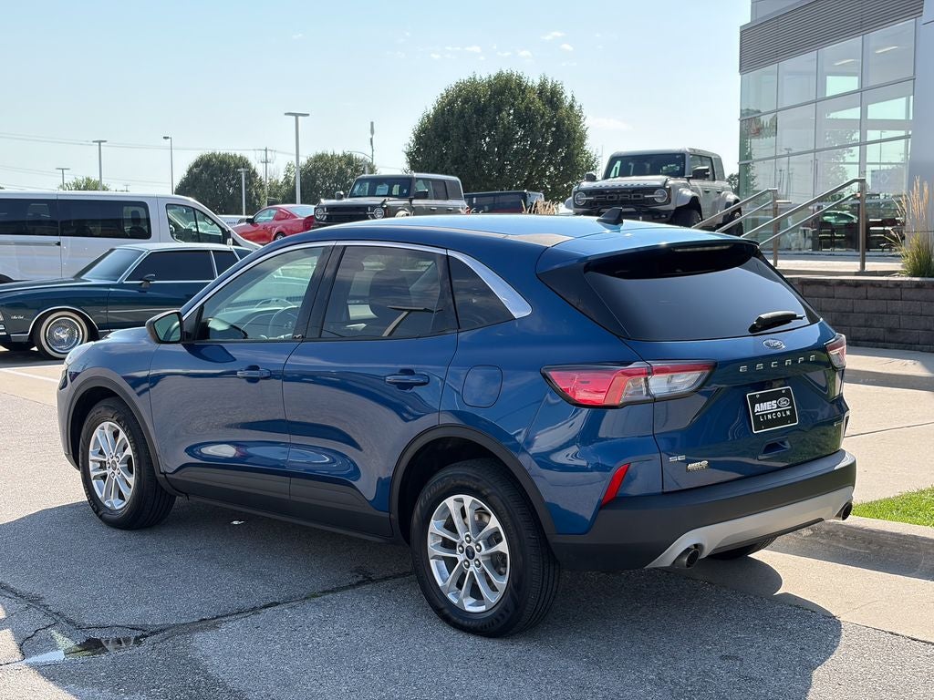 2022 Ford Escape Hybrid SE