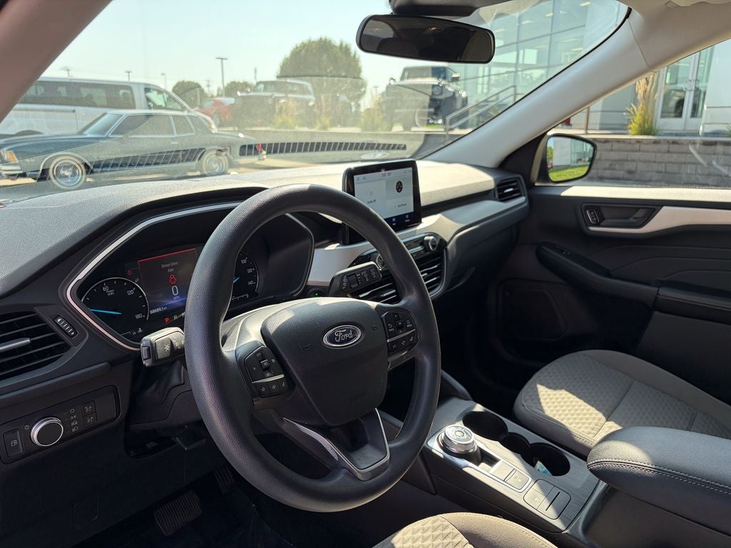2022 Ford Escape Hybrid SE
