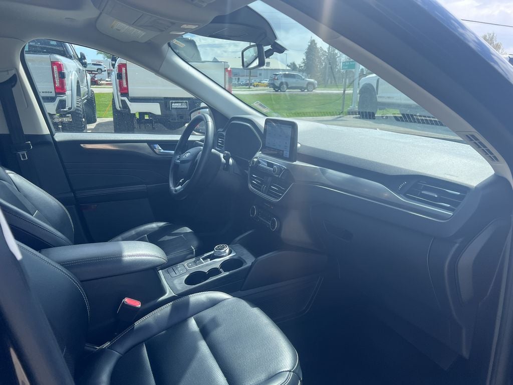 2022 Ford Escape Titanium