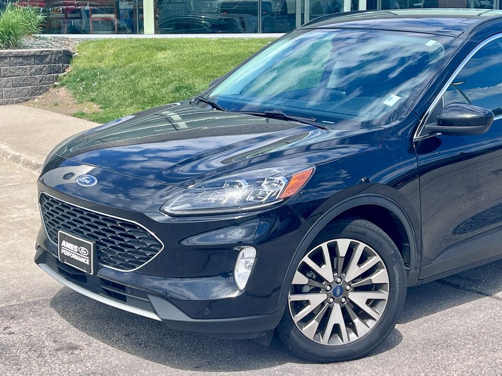 2022 Ford Escape Titanium
