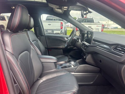 2025 Ford Escape ST-Line Elite