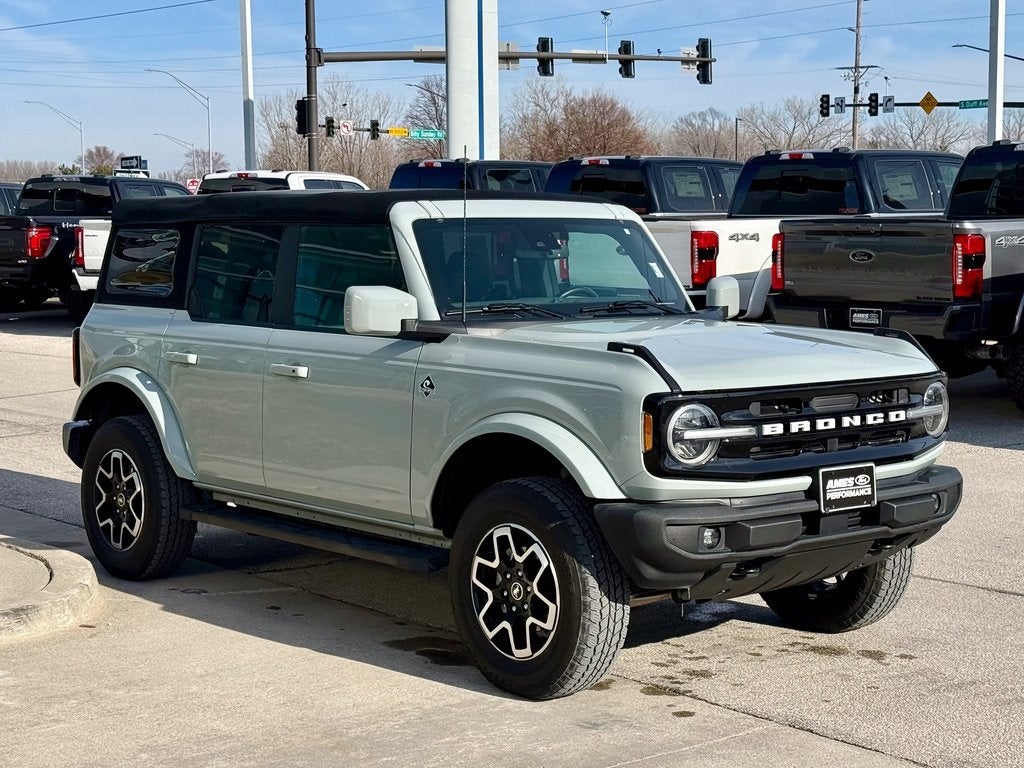 2022 Ford Bronco Outer Banks