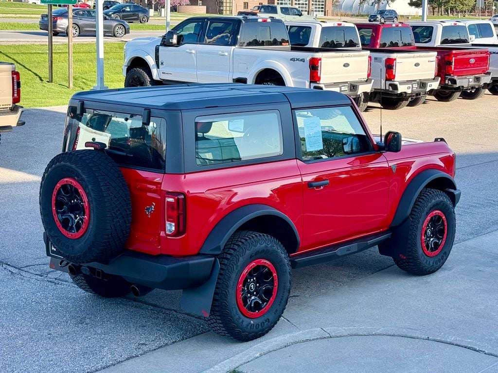 2023 Ford Bronco Base