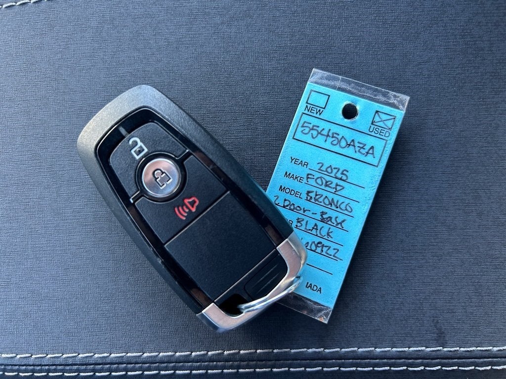 2025 Ford Bronco Base